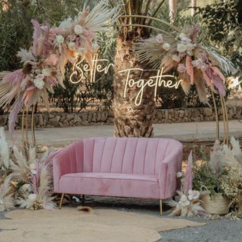 Alquiler sofá rosa terciopelo - Imagen 2